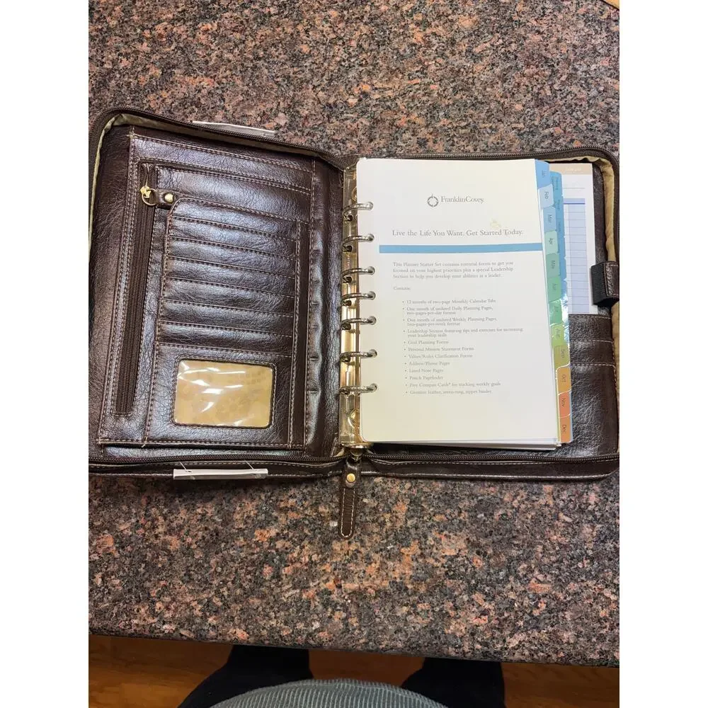 Franklin Covey Classic Brown Planner Starter System NIB 10x8